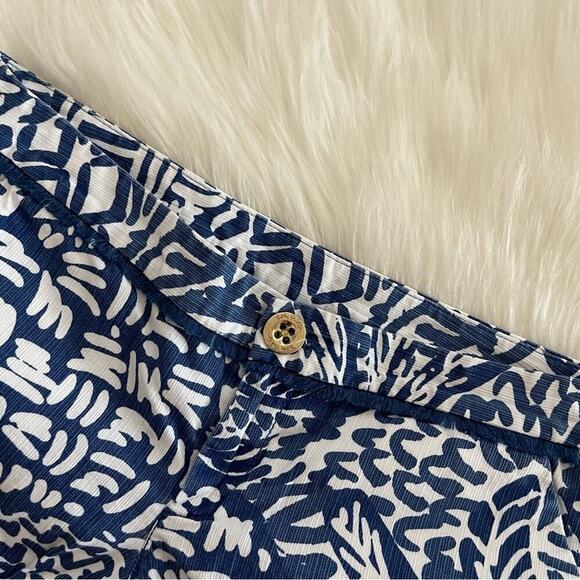 Lilly Pulitzer Adie Indigo Home Slice Printed Navy Shorts 2 - Picture 3 of 8
